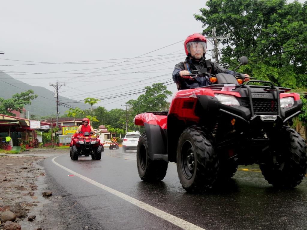 Hotel Vagabondo La Fortuna Luaran gambar